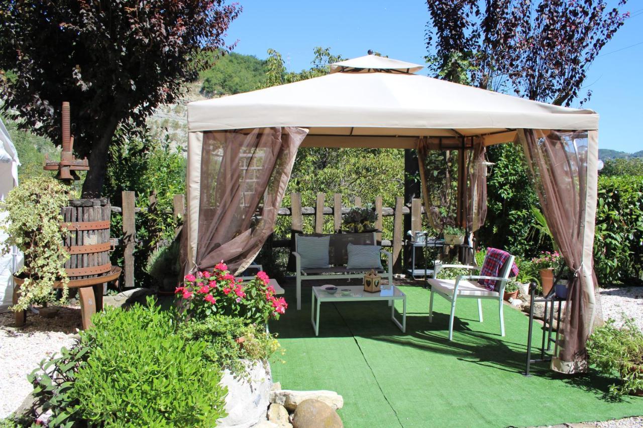 Agriturismo San Martino Bed & Breakfast Monte San Martino Exterior photo